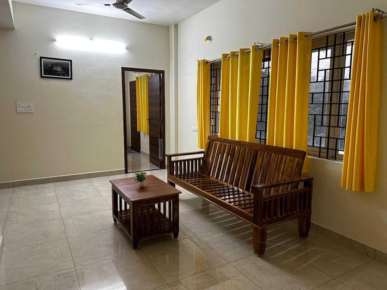 Apartamento Girivalam Vista Residency Tiruvannāmalai Exterior foto